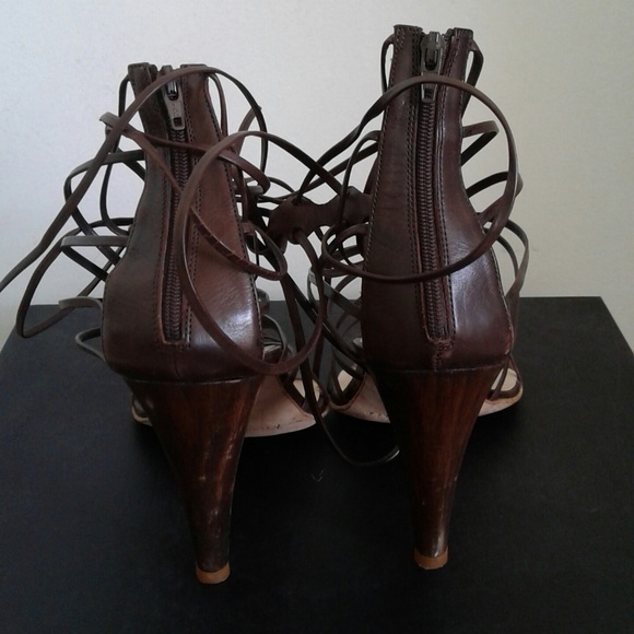 Kenneth Cole Gladiator Heels! - Picture 3 of 8